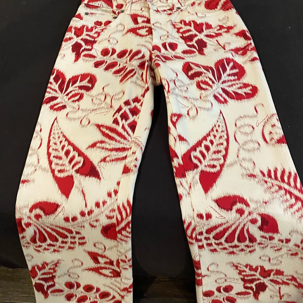 Authentic Gucci pants. Size 40
